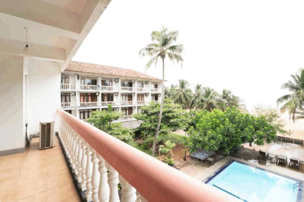 Topaz Beach Hotel