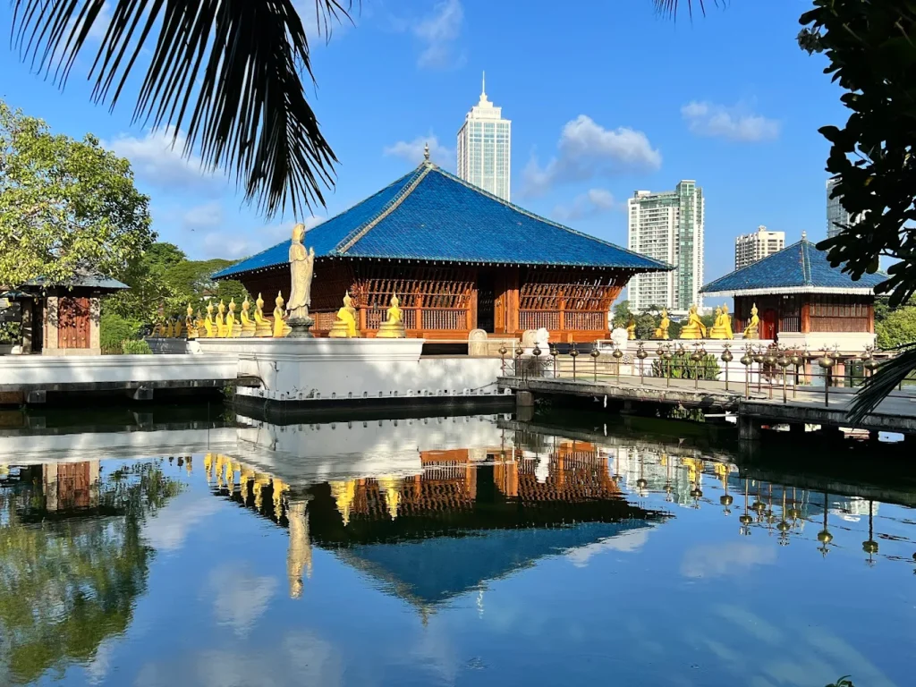 シーマ・マラカヤ寺院